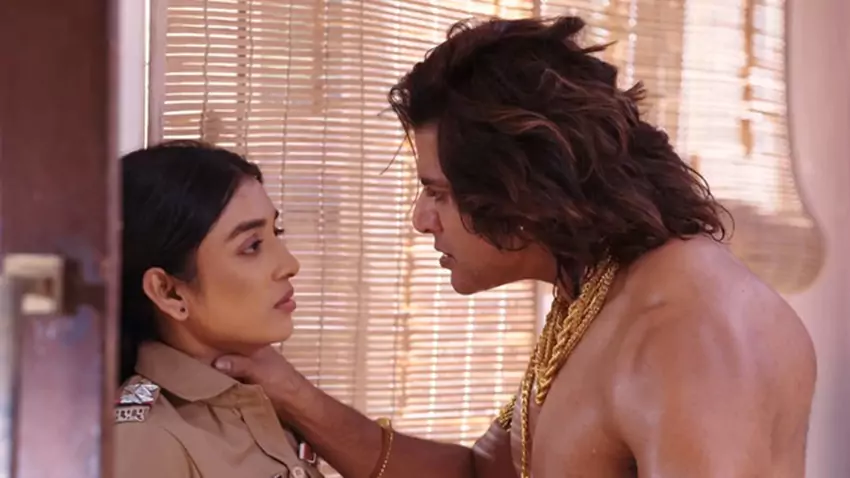 Download Khadaan | 2025 | Season 1 | Complete Hindi DD2.0 | Hungama WEB Series | 480p 720p 1080p